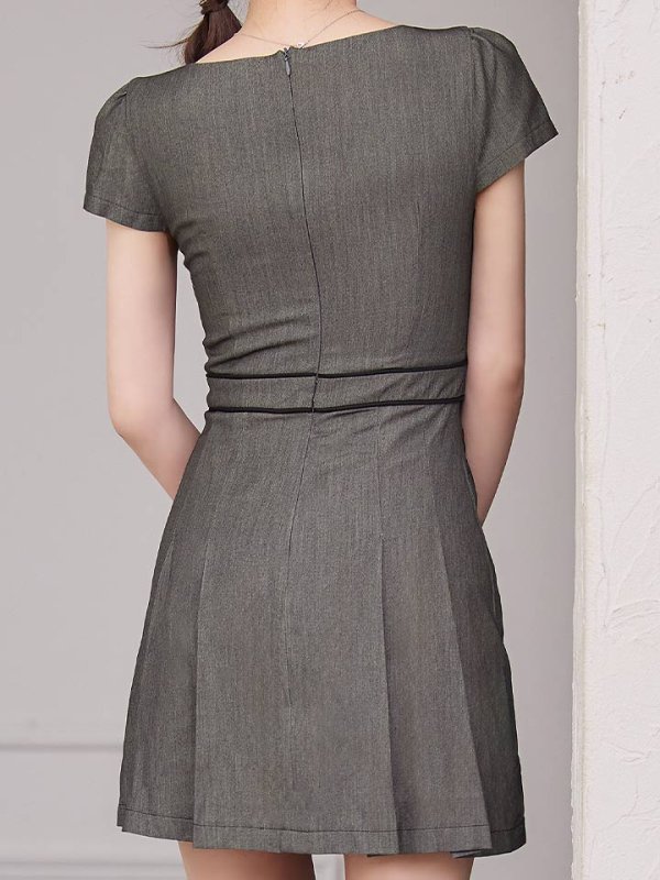 モデル：ゆめ　身長：160cm　着用サイズ：Sサイズ