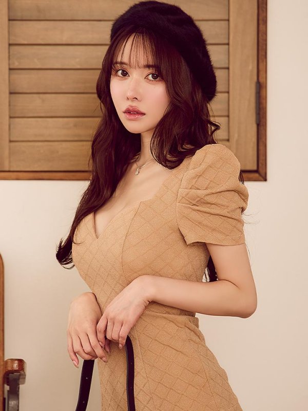 モデル：ゆめ　身長：160cm　着用サイズ：Sサイズ