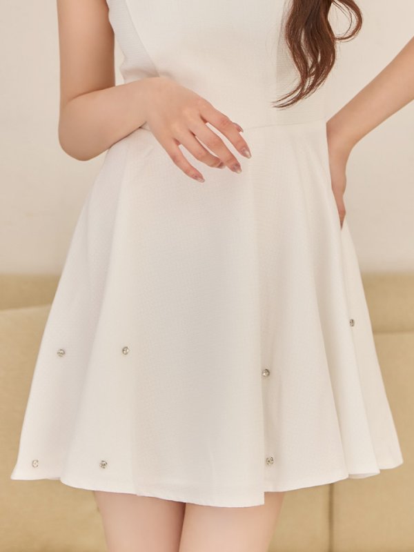 モデル：ももか　身長：156cm　着用サイズ：Sサイズ