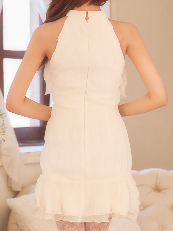 モデル：明日花キララ　身長：162cm　着用サイズ：Sサイズ