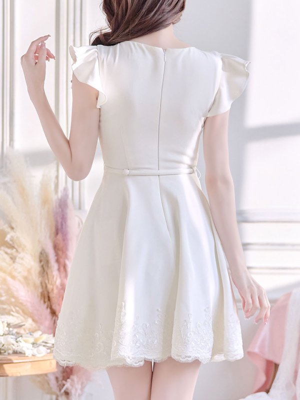 画像7: SALE!ホワイトレースフレアードレス/レース/ビジュー/ベルト/無地/ワンカラー/谷間見せ/フレアー/ミニドレス/キャバドレス【S-Lサイズ/1カラー】[OF03-X] 【YN】dz (7)