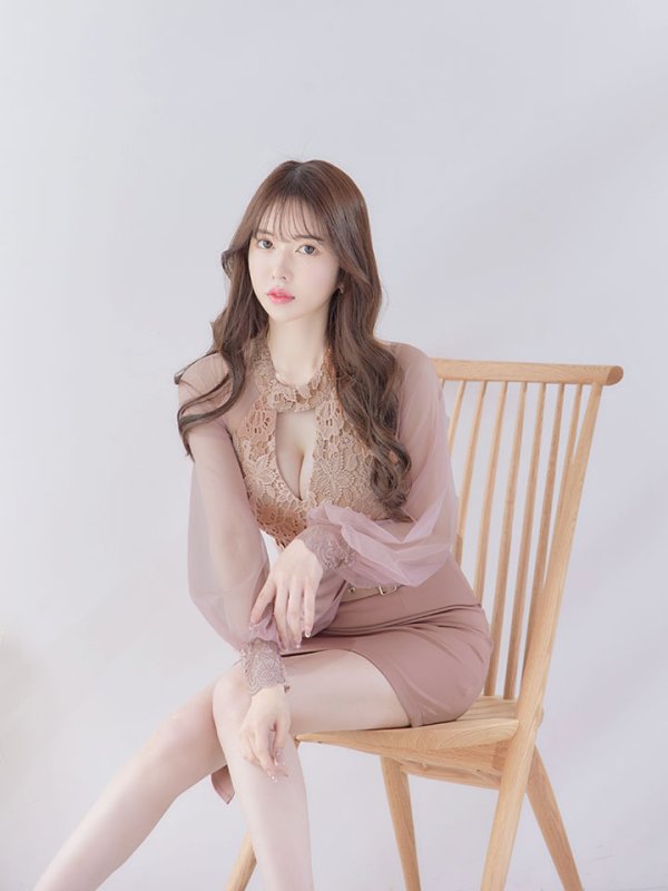 画像8: SALE!花柄刺繍レイヤードドレス/チュール/ベルト/ホルターネック/バストカット/谷間見せ/タイト/ミディアム丈/ミニドレス/キャバドレス【S-XLサイズ/1カラー】[HC02] 【YN】dzw (8)