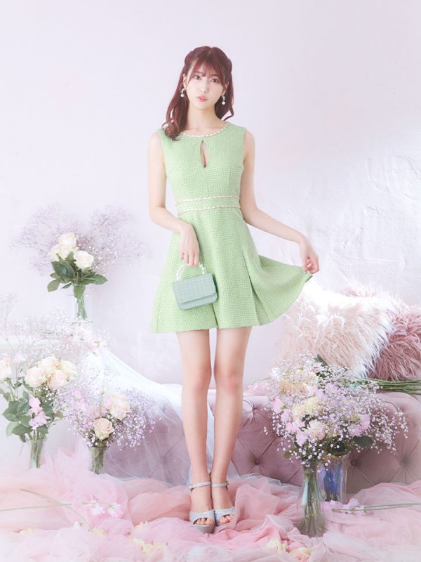 モデル:阿部なつき 身長:160cm 着用サイズ:Sサイズ