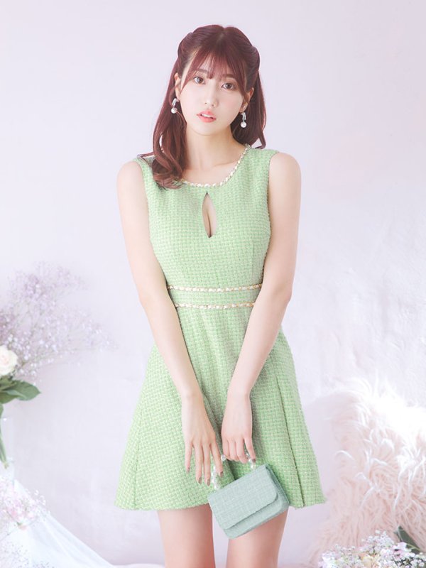 モデル:阿部なつき 身長:160cm 着用サイズ:Sサイズ