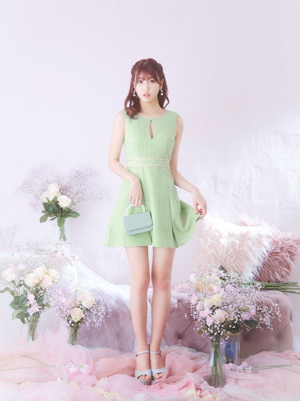 モデル:阿部なつき 身長:160cm 着用サイズ:Sサイズ