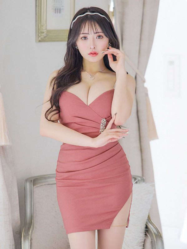モデル：かるあ　身長：156cm　着用サイズ：Sサイズ