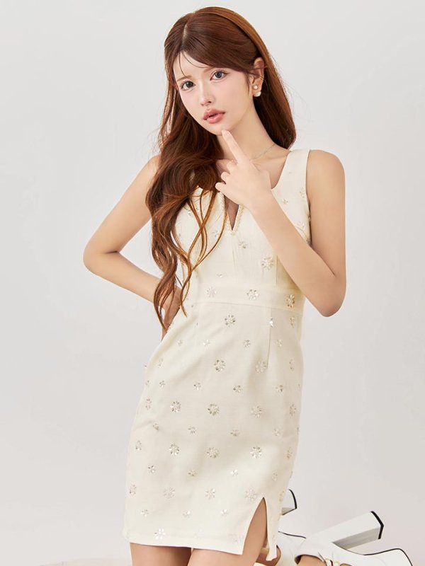 モデル：まりん　身長：163cm　着用サイズ：Sサイズ