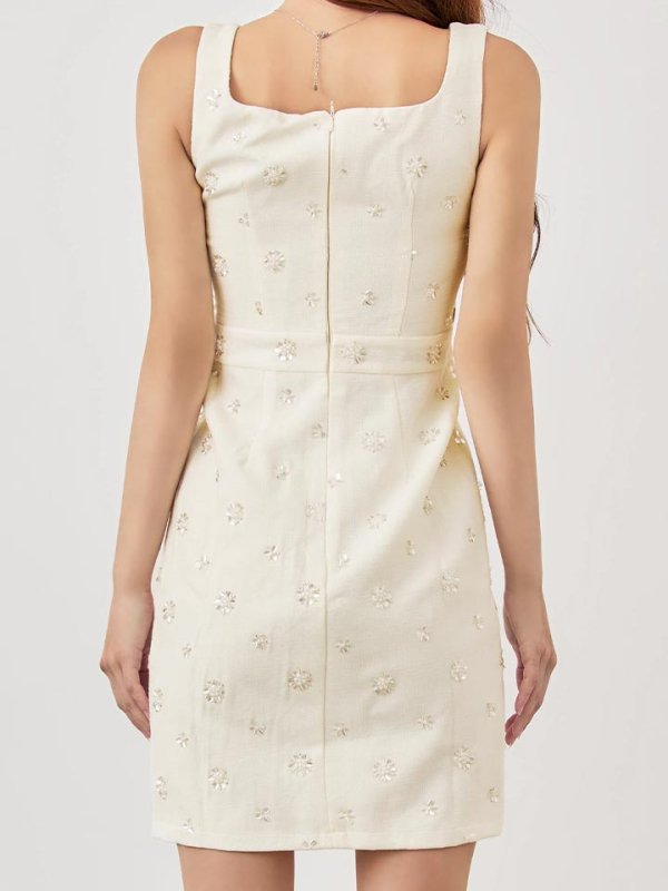 モデル：まりん　身長：163cm　着用サイズ：Sサイズ