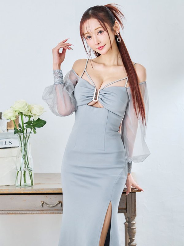 モデル:真優川咲 身長:159cm 着用サイズ:Sサイズ