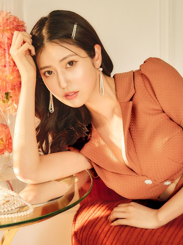 モデル:阿部なつき 身長:160cm 着用サイズ:Sサイズ