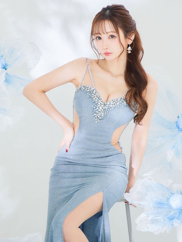 モデル:真優川咲 身長:159cm 着用サイズ:Sサイズ