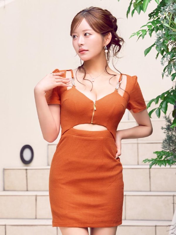 モデル：かるあ　身長：156cm　着用サイズ：Sサイズ