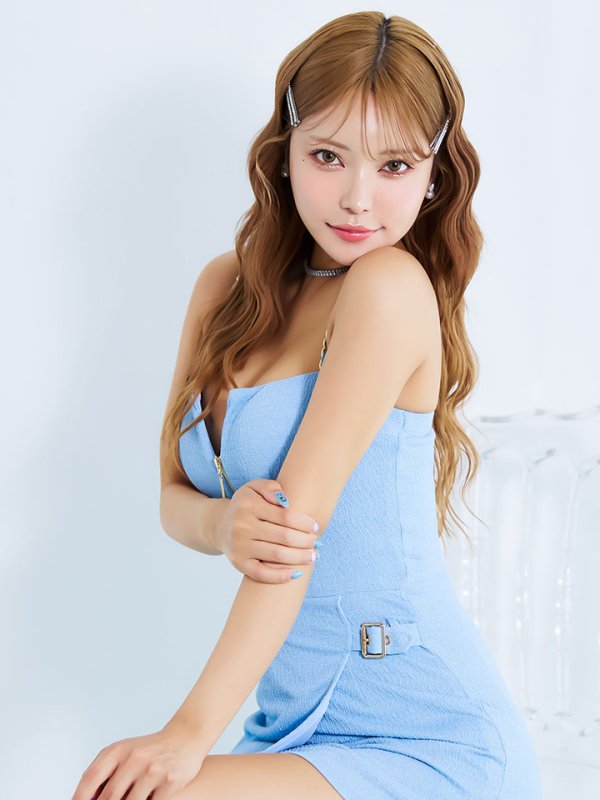 モデル：如月れい　身長：156cm　着用サイズ：Sサイズ