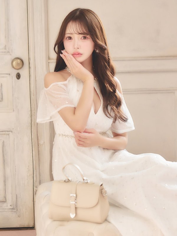 モデル：りな　身長：160cm　着用サイズ：Sサイズ