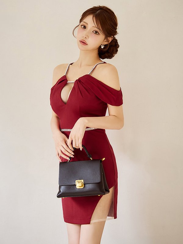 モデル：ももか　身長：156cm　着用サイズ：Sサイズ