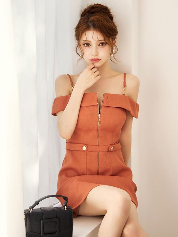 モデル：ももか　身長：156cm　着用サイズ：Sサイズ