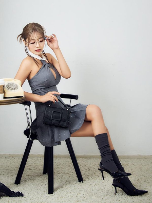 モデル：如月れい　身長：156cm　着用サイズ：Sサイズ