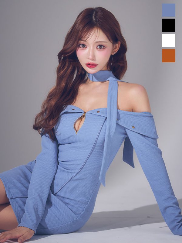 モデル：明日花キララ　身長：162cm　着用サイズ：Sサイズ