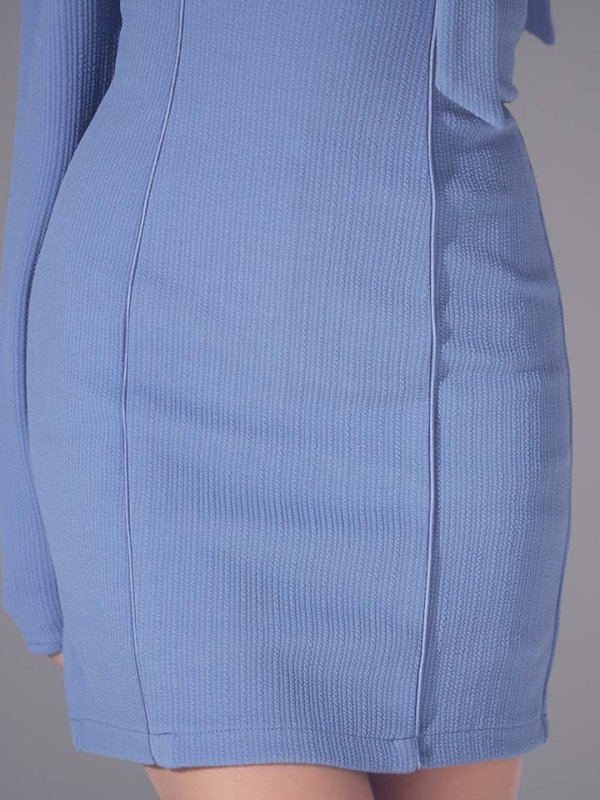 モデル：明日花キララ　身長：162cm　着用サイズ：Sサイズ