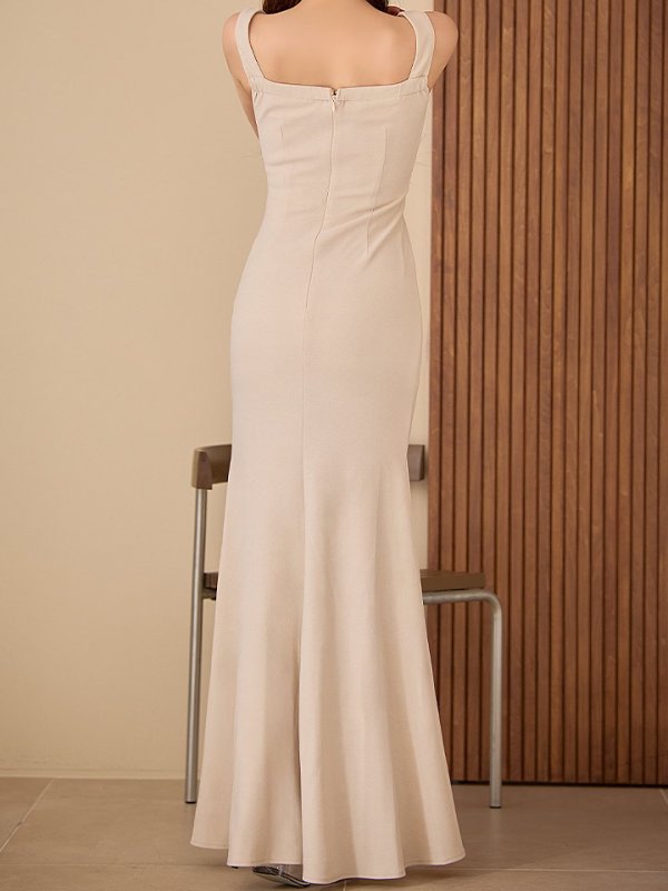 モデル：真優川咲　身長：159cm　着用サイズ：Sサイズ