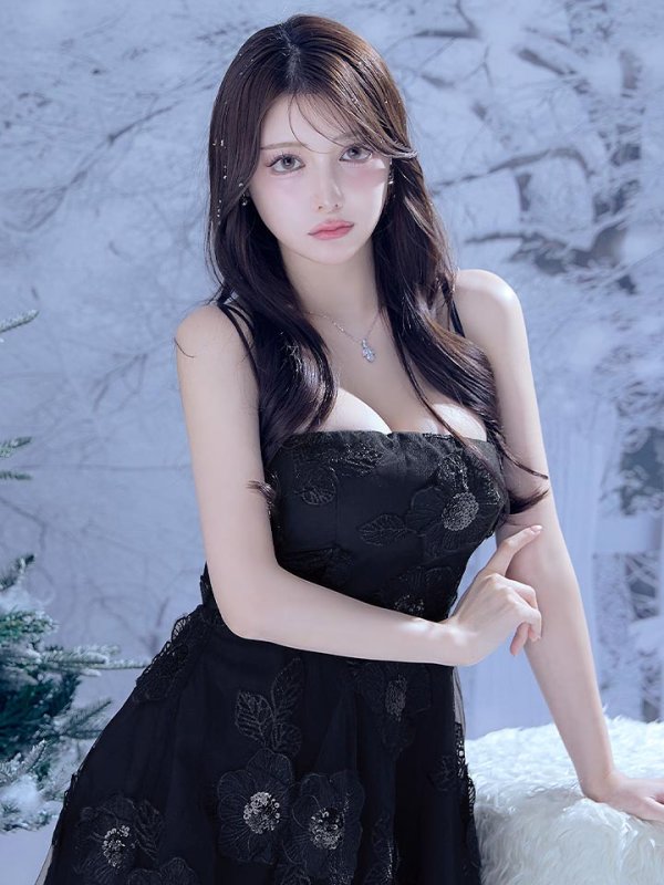 モデル：ももか　身長：156cm　着用サイズ：Sサイズ