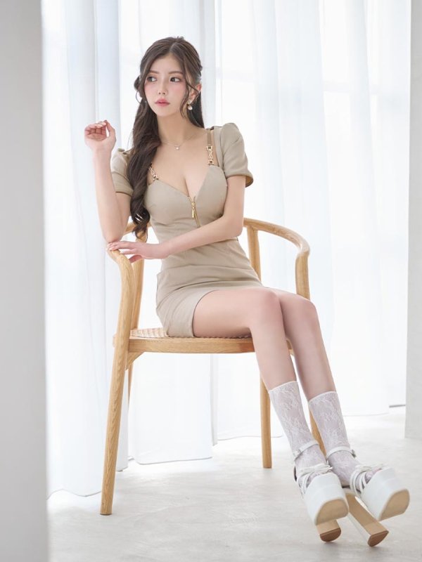 モデル：せいは　身長：161cm　着用サイズ：Sサイズ