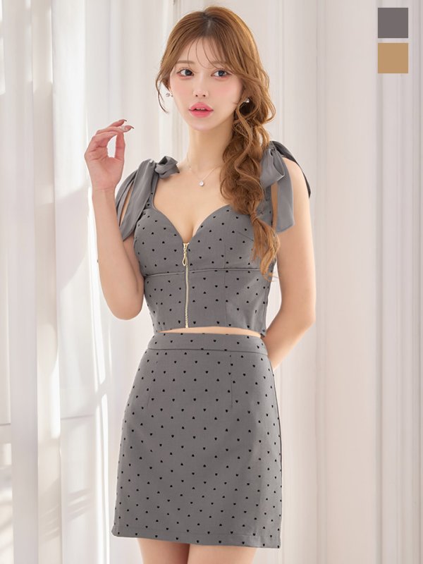 モデル：るりぴ　身長：165cm　着用サイズ：Sサイズ