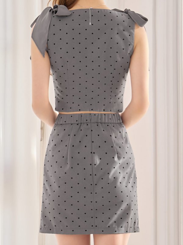 モデル：るりぴ　身長：165cm　着用サイズ：Sサイズ