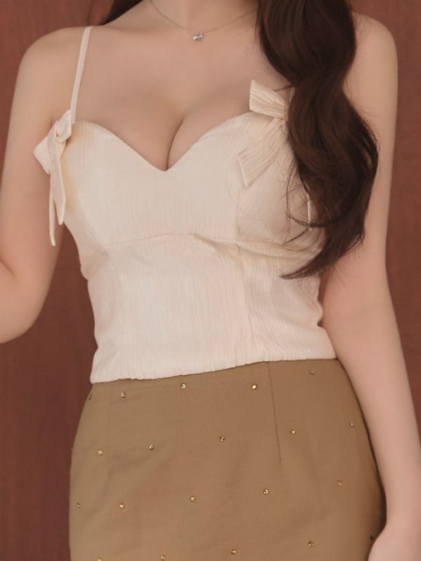 モデル：ももか　身長：156cm　着用サイズ：Sサイズ