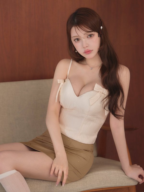 モデル：ももか　身長：156cm　着用サイズ：Sサイズ