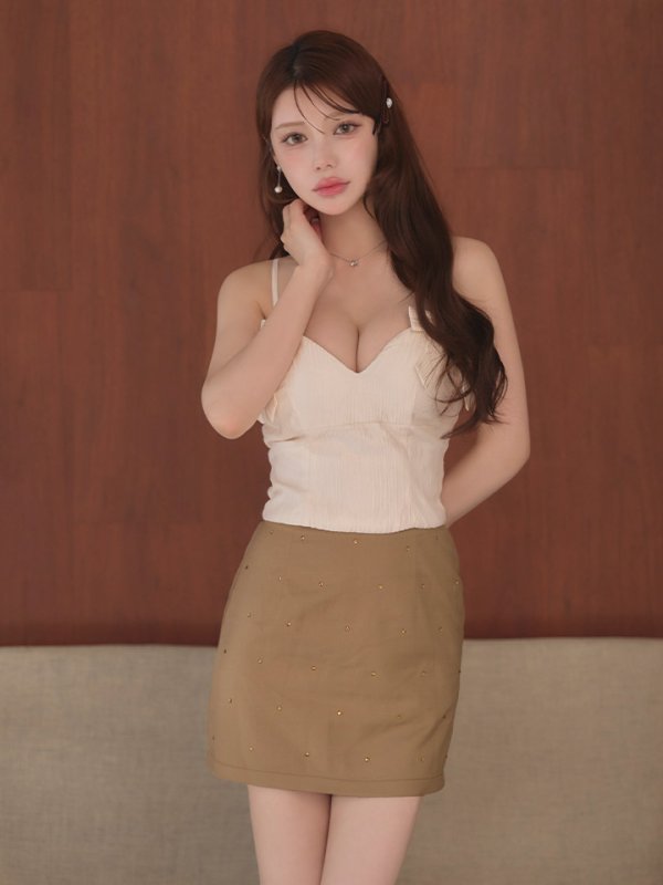 モデル：ももか　身長：156cm　着用サイズ：Sサイズ