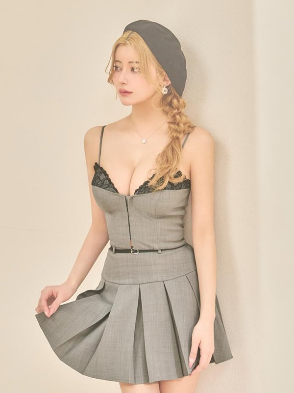 モデル：ふぶき　身長：161cm　着用サイズ：Sサイズ