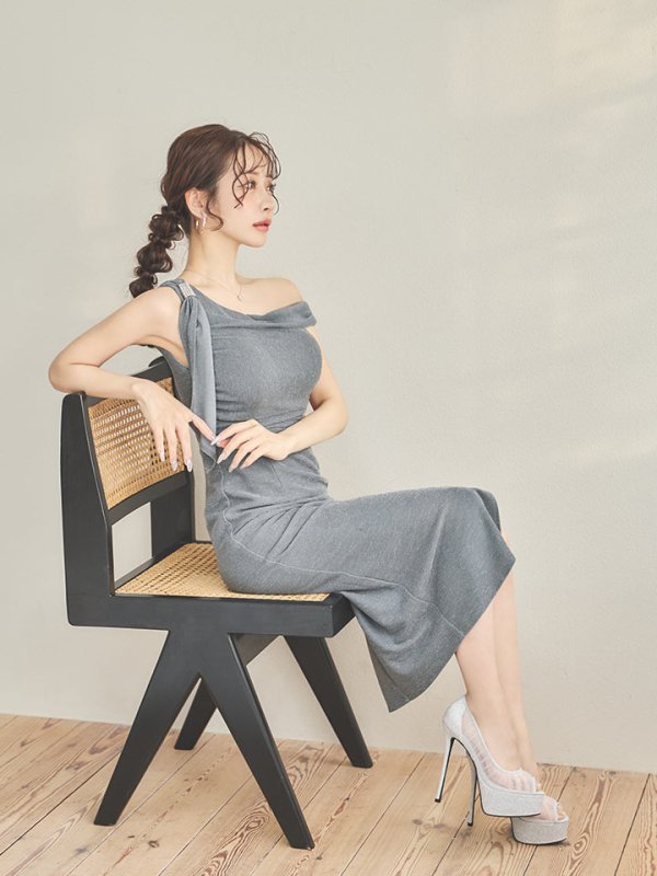 モデル：朝陽凪　身長：156cm　着用サイズ：Sサイズ