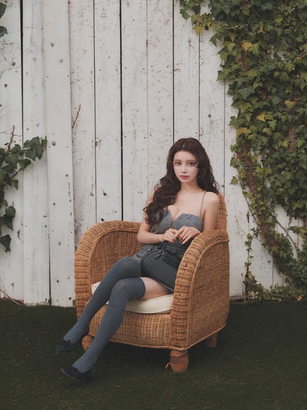 モデル：ももか　身長：156cm　着用サイズ：Sサイズ