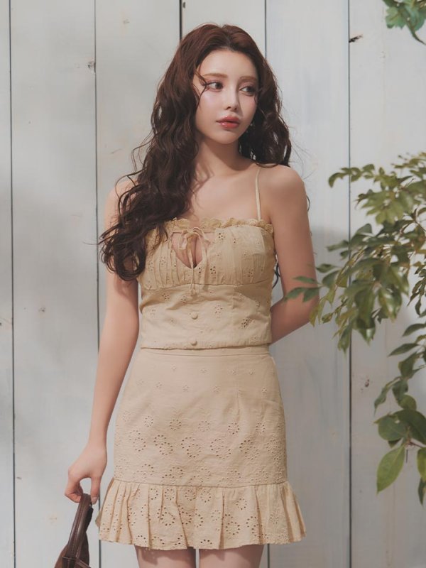 モデル：ももか　身長：156cm　着用サイズ：Sサイズ