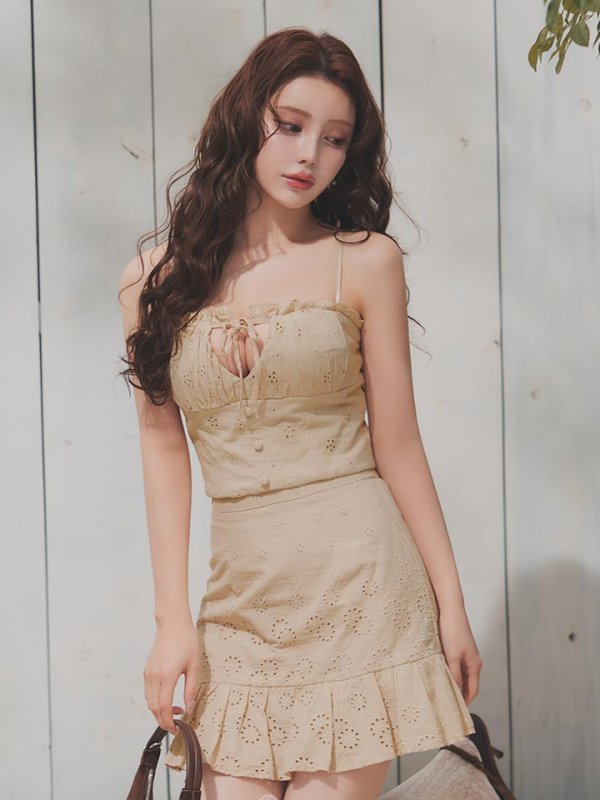 モデル：ももか　身長：156cm　着用サイズ：Sサイズ