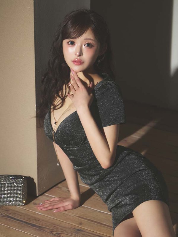 モデル：かるあ　身長：156cm　着用サイズ：Sサイズ