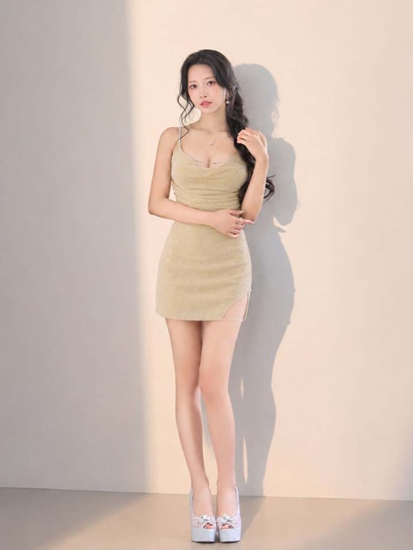 モデル：ゆいぴす　身長：170cm　着用サイズ：Sサイズ