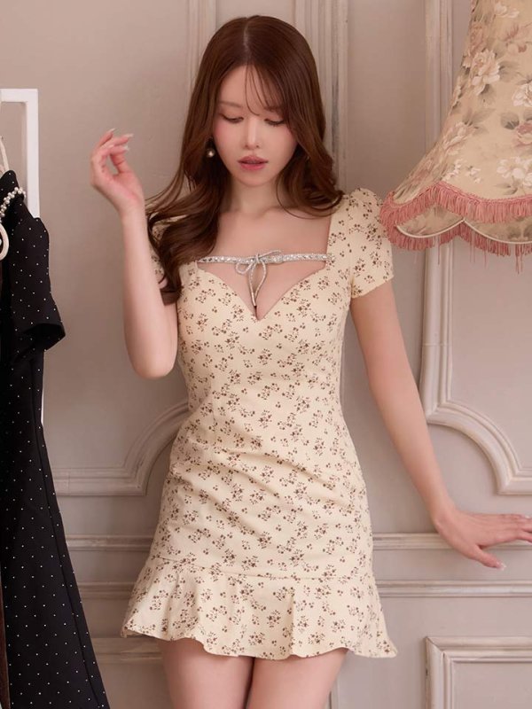 モデル：ゆめ　身長：160cm　着用サイズ：Sサイズ