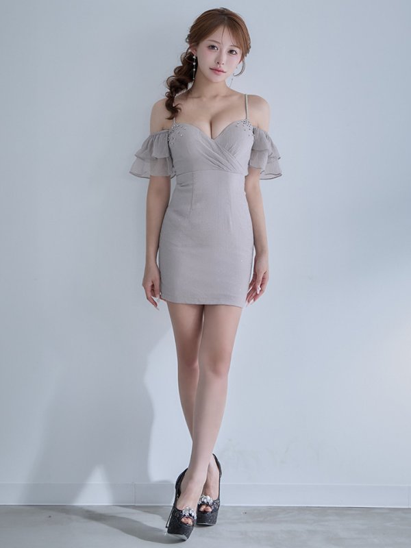 モデル：かるあ　身長：156cm　着用サイズ：Sサイズ
