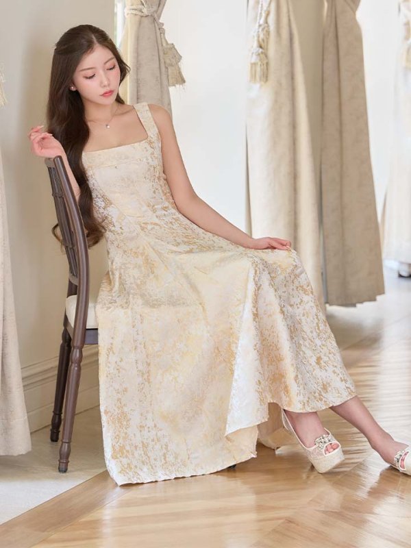 モデル：せいは　身長：161cm　着用サイズ：Sサイズ
