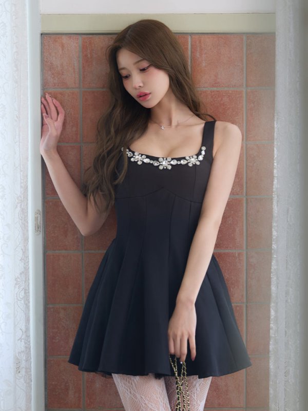 モデル：るりぴ　身長：165cm　着用サイズ：Sサイズ