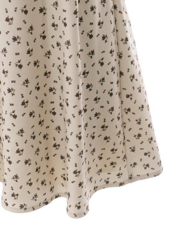 アイボリー