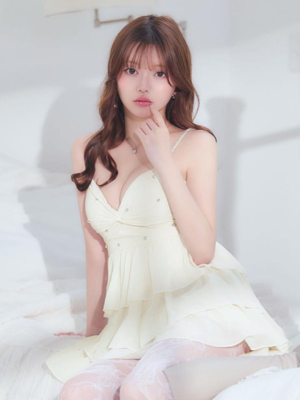 モデル：羽澄まり　身長：158cm　着用サイズ：Sサイズ