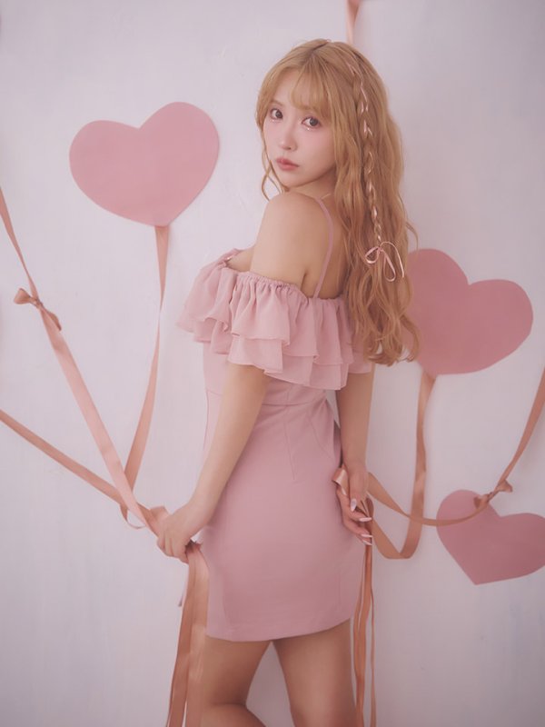 モデル:三上悠亜 身長:159cm 着用サイズ:Sサイズ