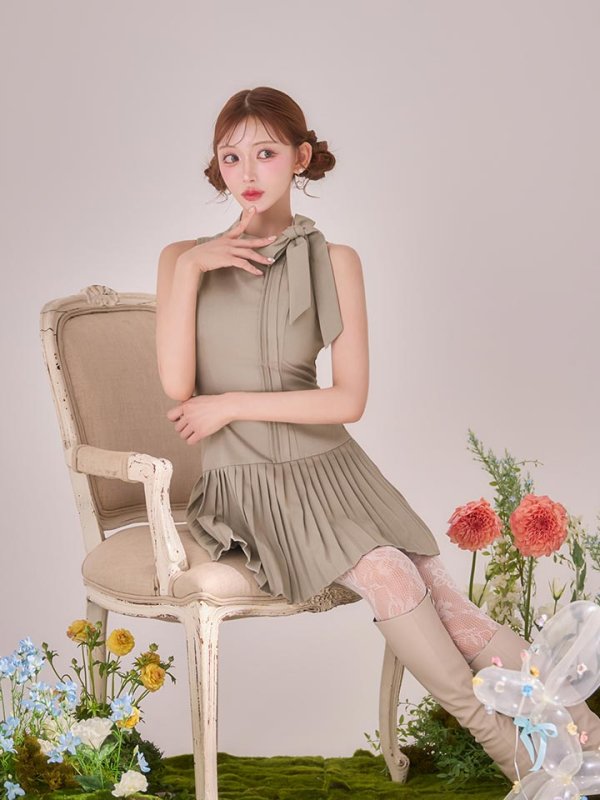 モデル：明日花キララ　身長：162cm　着用サイズ：Sサイズ