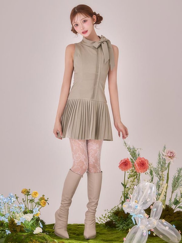 モデル：明日花キララ　身長：162cm　着用サイズ：Sサイズ