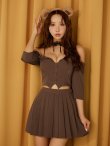 ブラウン　モデル:三上悠亜　身長:159cm　着用サイズ:Sサイズ