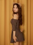 ブラウン　モデル:三上悠亜　身長:159cm　着用サイズ:Sサイズ