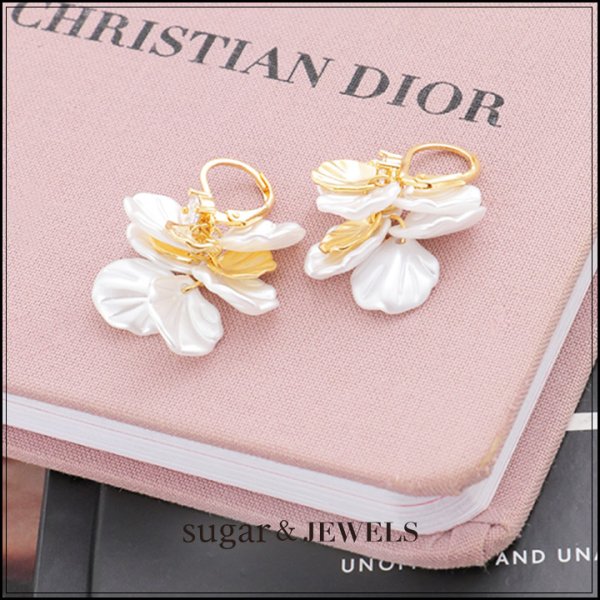 画像1: 【アクセサリー：ピアス】フラワーモチーフピアス【Fサイズ/1カラー】[YMT]  (1)